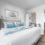 Beachterracetwo- Eg, Meerblick, Terrasse, Kamin, Sauna * Olpenitz